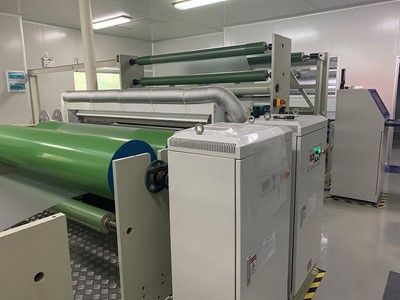 Tratamiento de superficie para línea de extrusión de película fundida
